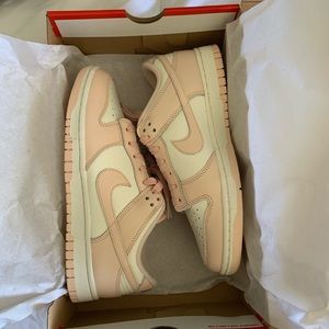 Nike Dunk Low Orange Pearl